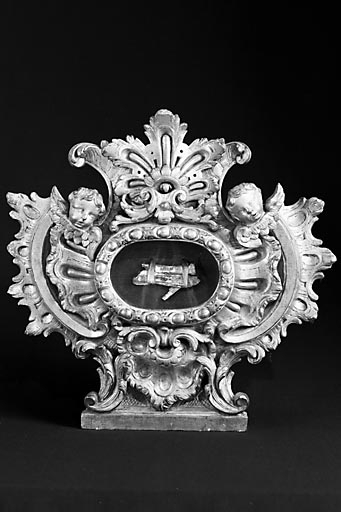 Vue du reliquaire gauche. © Yves Sancey / Région Bourgogne-Franche-Comté, Inventaire du patrimoine - 1975