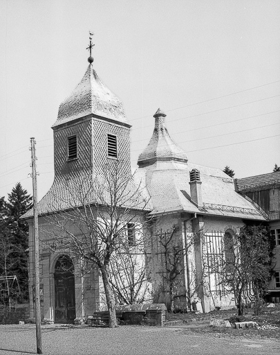 Face antérieure et face latérale droite. © Yves Sancey / Région Bourgogne-Franche-Comté, Inventaire du patrimoine - 1975