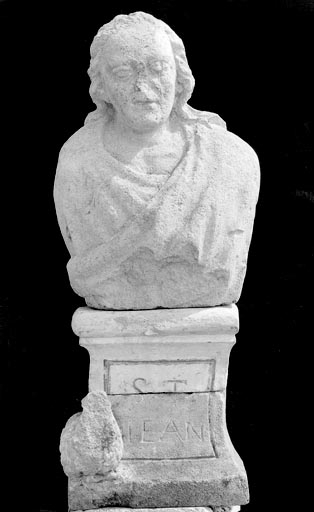 Saint Jean vu de face. © Yves Sancey / Région Bourgogne-Franche-Comté, Inventaire du patrimoine - 1975