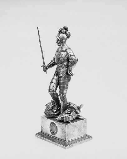 Statuette reliquaire : saint Georges profil gauche. © Yves Sancey / Région Bourgogne-Franche-Comté, Inventaire du patrimoine - 1975