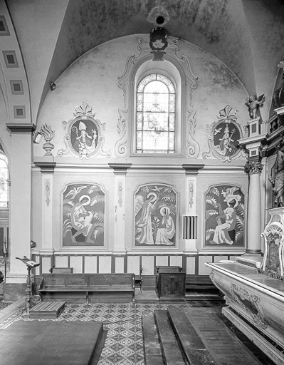Intérieur : mur gauche du choeur. © Yves Sancey / Région Bourgogne-Franche-Comté, Inventaire du patrimoine - 1975