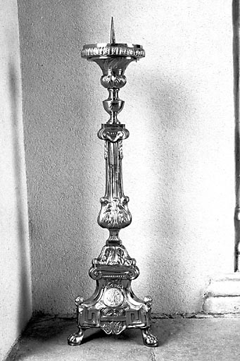 Vue d'un chandelier. © Yves Sancey / Région Bourgogne-Franche-Comté, Inventaire du patrimoine - 1975