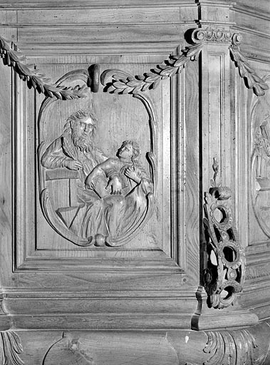 Détail de la cuve : panneau représentant saint Matthieu. © Yves Sancey / Région Bourgogne-Franche-Comté, Inventaire du patrimoine - 1975