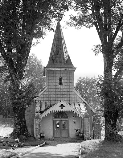 Vue d' ensemble de face. © Yves Sancey / Région Bourgogne-Franche-Comté, Inventaire du patrimoine - 1975