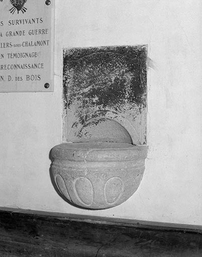 Bénitier. © Yves Sancey / Région Bourgogne-Franche-Comté, Inventaire du patrimoine - 1975