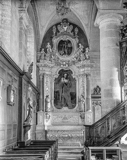 Vue d'ensemble de l'autel-retable latéral gauche. © Yves Sancey / Région Bourgogne-Franche-Comté, Inventaire du patrimoine - 1975