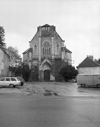 Extérieur : façade antérieure. © Yves Sancey / Région Bourgogne-Franche-Comté, Inventaire du patrimoine - 1975