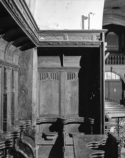 Stalles sud : les stalles en retour. © Yves Sancey / Région Bourgogne-Franche-Comté, Inventaire du patrimoine - 1975