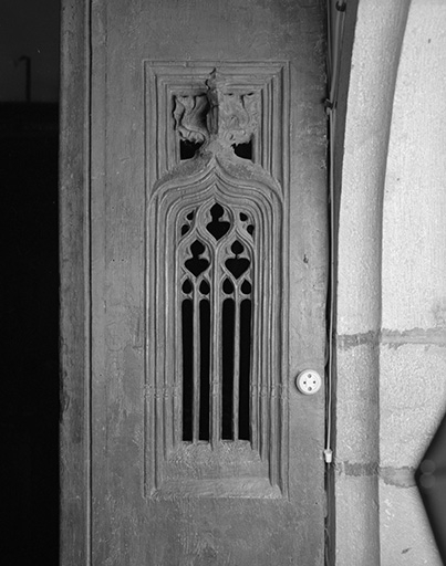 Stalles nord : jouée est des stalles hautes, panneau médian. © Yves Sancey / Région Bourgogne-Franche-Comté, Inventaire du patrimoine - 1975