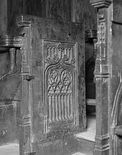 Stalles nord : jouée est du premier groupe des stalles basses. © Yves Sancey / Région Bourgogne-Franche-Comté, Inventaire du patrimoine - 1975