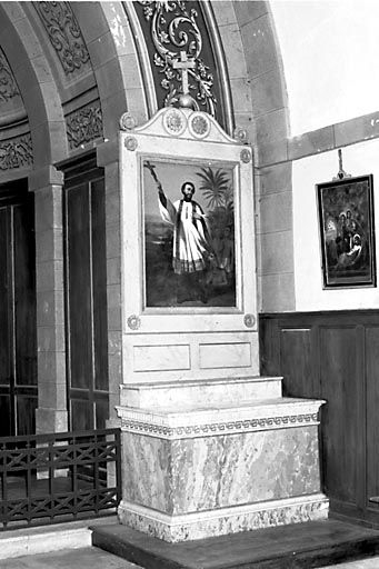 Vue de l'autel-retable latéral droit. © Yves Sancey / Région Bourgogne-Franche-Comté, Inventaire du patrimoine - 1975
