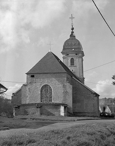 Face postérieure et clocher. © Yves Sancey / Région Bourgogne-Franche-Comté, Inventaire du patrimoine - 1975