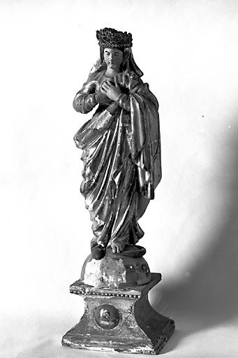 Vue de face. © Dominique Humbert / Région Bourgogne-Franche-Comté, Inventaire du patrimoine - 1976