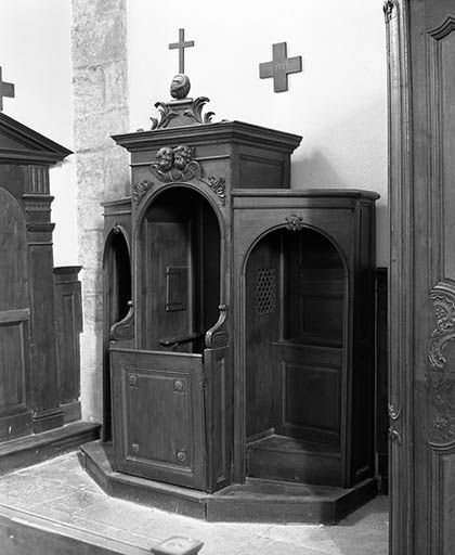 Vue de trois quart. © Yves Sancey / Région Bourgogne-Franche-Comté, Inventaire du patrimoine - 1976 Vue de trois quart. © Yves Sancey / Région Bourgogne-Franche-Comté, Inventaire du patrimoine - 1976