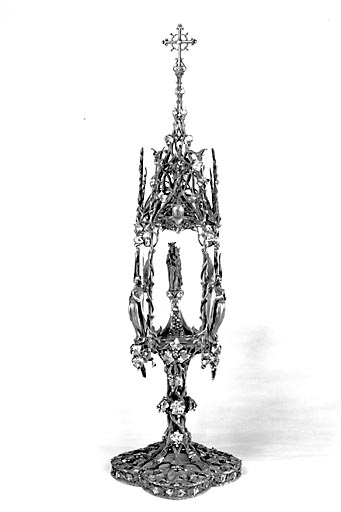 Vue d'ensemble avec la statuette de la Vierge couronnée. © Yves Sancey / Région Bourgogne-Franche-Comté, Inventaire du patrimoine - 1976