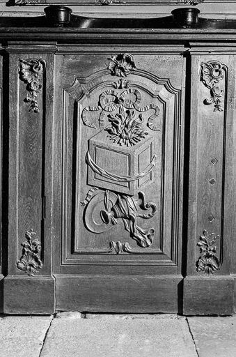 Devant de stalles : bûcher. © Dominique Humbert / Région Bourgogne-Franche-Comté, Inventaire du patrimoine - 1976