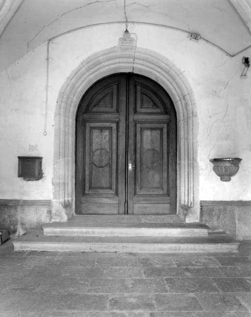 Intérieur : entrée de la chapelle. © Yves Sancey / Région Bourgogne-Franche-Comté, Inventaire du patrimoine - 1976