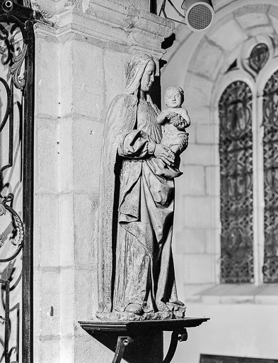 Vue de trois quarts droit. © Yves Sancey / Région Bourgogne-Franche-Comté, Inventaire du patrimoine - 1976
