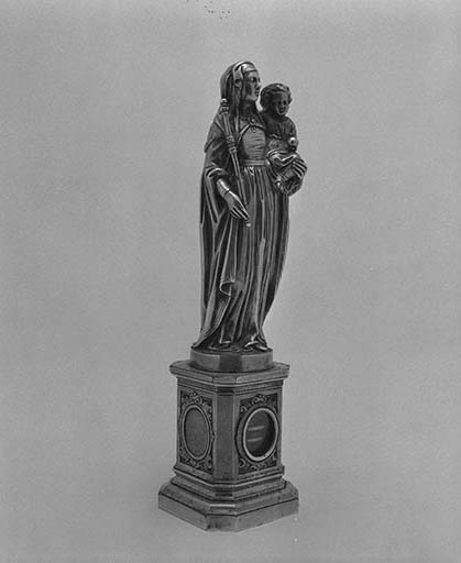 Vue de trois quarts droit. © Yves Sancey / Région Bourgogne-Franche-Comté, Inventaire du patrimoine - 1976