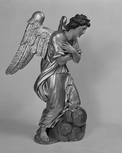 Ange de gauche : profil droit. © Yves Sancey / Région Bourgogne-Franche-Comté, Inventaire du patrimoine - 1976