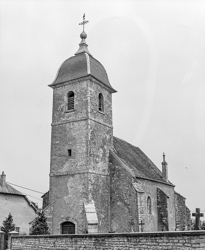 Façade antérieure et face latérale droite. © Yves Sancey / Région Bourgogne-Franche-Comté, Inventaire du patrimoine - 1976