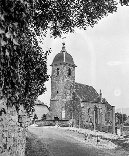 Faces postérieure et latérale droite. © Yves Sancey / Région Bourgogne-Franche-Comté, Inventaire du patrimoine - 1976