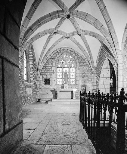 Chapelle gauche. © Bernard Lardière / Région Bourgogne-Franche-Comté, Inventaire du patrimoine - 1976