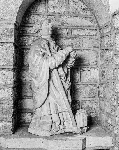 Vue de profil droit. © Bernard Lardière / Région Bourgogne-Franche-Comté, Inventaire du patrimoine - 1976