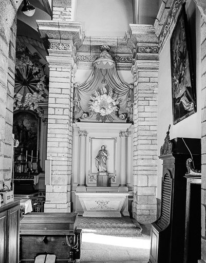 Vue d'ensemble de l'autel-retable latéral droit. © Yves Sancey / Région Bourgogne-Franche-Comté, Inventaire du patrimoine - 1976