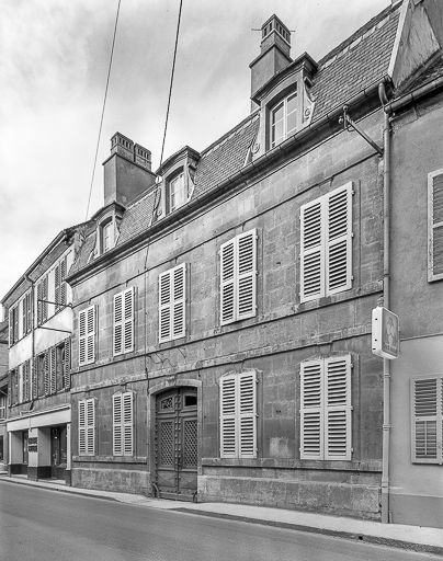 Façade antérieure. © Yves Sancey / Région Bourgogne-Franche-Comté, Inventaire du patrimoine - 1977