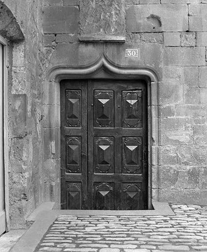 Porte piétonne. © Yves Sancey / Région Bourgogne-Franche-Comté, Inventaire du patrimoine - 1977