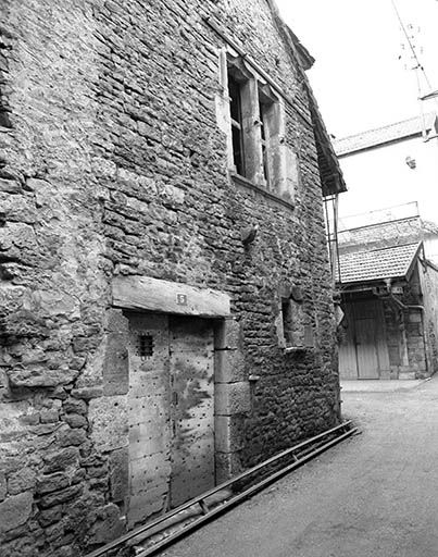Maison (AE 28, 29) 5 ruelle Gagnemaille. © Yves Sancey / Région Bourgogne-Franche-Comté, Inventaire du patrimoine - 1977