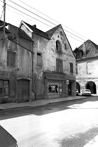 Façade antérieure. © Yves Sancey / Région Bourgogne-Franche-Comté, Inventaire du patrimoine - 1977