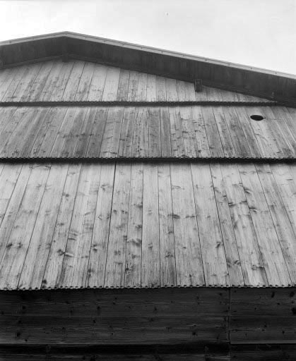 Lambrechure de la façade antérieure. © Yves Sancey / Région Bourgogne-Franche-Comté, Inventaire du patrimoine - 1977