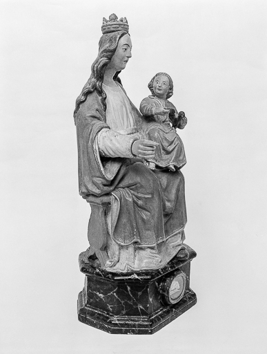 Vue de trois quarts droit. © Yves Sancey / Région Bourgogne-Franche-Comté, Inventaire du patrimoine - 1977