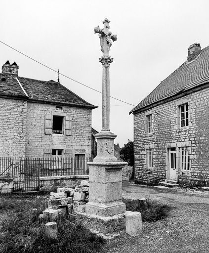 Vue d'ensemble. © Yves Sancey / Région Bourgogne-Franche-Comté, Inventaire du patrimoine - 1977
