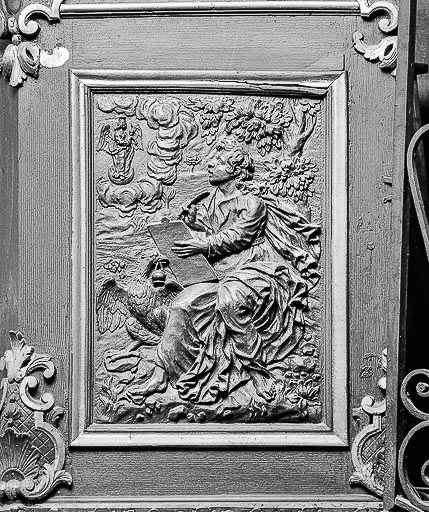 Détail, panneau de la cuve : saint Jean. © Yves Sancey / Région Bourgogne-Franche-Comté, Inventaire du patrimoine - 1977