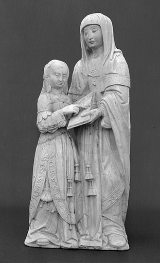 Détail : partie supérieure : l'Education de la Vierge, face. © Yves Sancey / Région Bourgogne-Franche-Comté, Inventaire du patrimoine - 1977