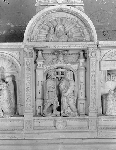 Détail, partie centrale : rencontre de Sainte-Anne et Saint-Joachim à la porte dorée. © Yves Sancey / Région Bourgogne-Franche-Comté, Inventaire du patrimoine - 1977