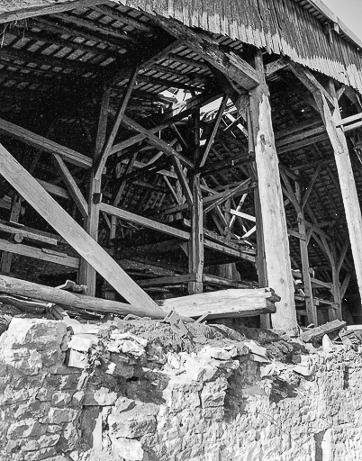 Ferme : facade postérieure (?) : détail. © Bernard Lardière / Région Bourgogne-Franche-Comté, Inventaire du patrimoine - 1978