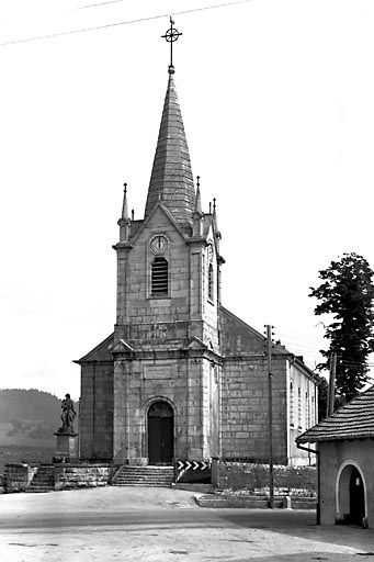 Façades antérieure et latérale droite. © Yves Sancey / Région Bourgogne-Franche-Comté, Inventaire du patrimoine - 1978