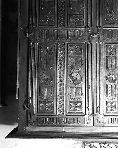 Battant gauche. © Dominique Dominguez / Région Bourgogne-Franche-Comté, Inventaire du patrimoine - 1978