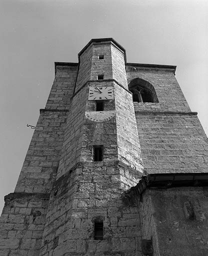 La tour-clocher : 2ème et 3ème niveaux. © Yves Sancey / Région Bourgogne-Franche-Comté, Inventaire du patrimoine - 1979