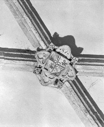 Intérieur : clef de voûte. © Yves Sancey / Région Bourgogne-Franche-Comté, Inventaire du patrimoine - 1979