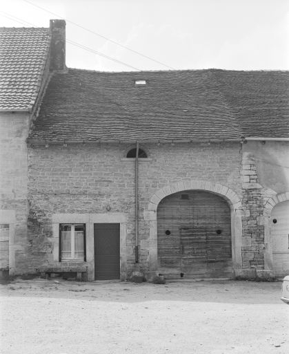 Façade antérieure. © Yves Sancey / Région Bourgogne-Franche-Comté, Inventaire du patrimoine - 1979