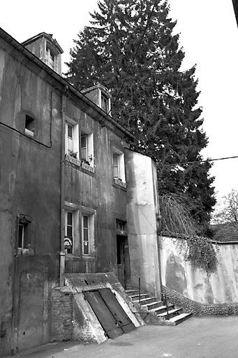 Façade sur rue. © Yves Sancey / Région Bourgogne-Franche-Comté, Inventaire du patrimoine - 1980