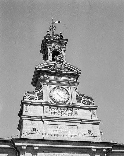 Partie supérieure, vue de trois quarts gauche. © Yves Sancey / Région Bourgogne-Franche-Comté, Inventaire du patrimoine - 1980