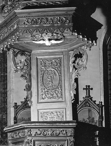 Dorsal. © Yves Sancey / Région Bourgogne-Franche-Comté, Inventaire du patrimoine - 1980