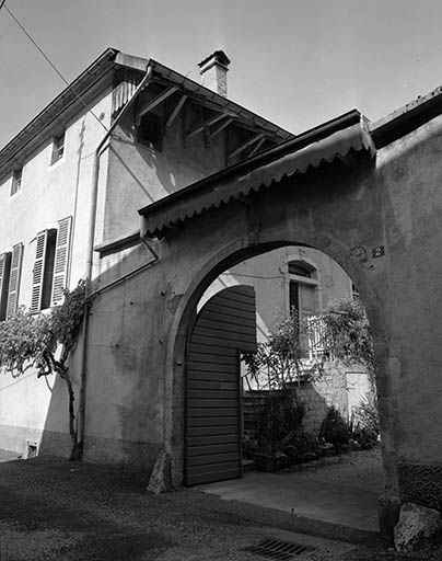 Façade antérieure. © Yves Sancey / Région Bourgogne-Franche-Comté, Inventaire du patrimoine - 1980