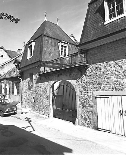 Façade antérieure. © Yves Sancey / Région Bourgogne-Franche-Comté, Inventaire du patrimoine - 1980